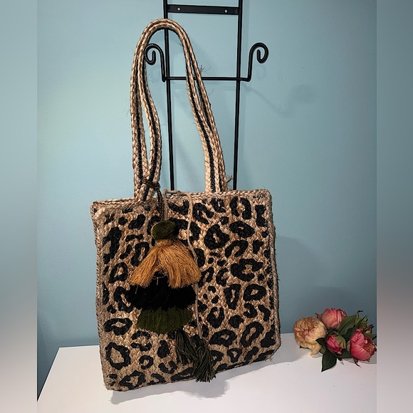 ‼️New America & Beyond Leopard Handwoven Jute Tan Tote with Tassels - Picture 1 of 9